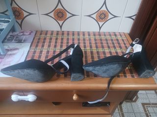 Scarpe DIAMANTIQUE nere tacco alto