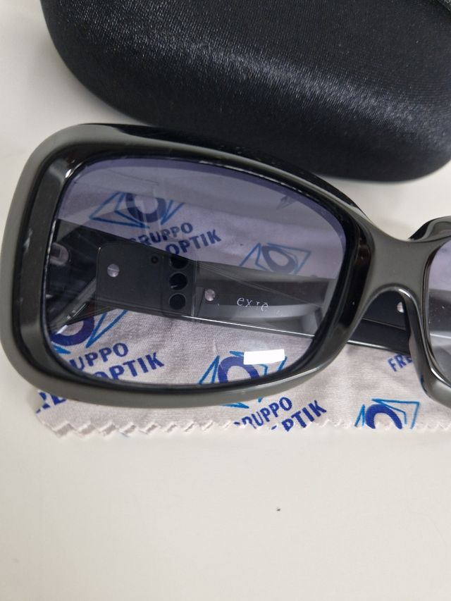 Occhiali da sole neri