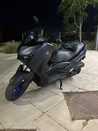 Yamaha XMAX 125