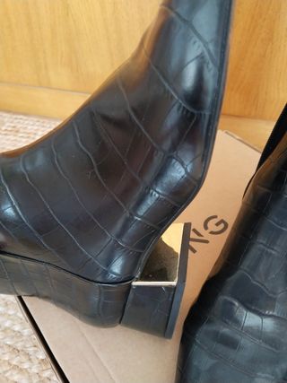 Botines Mango negros - tacón cuadrado