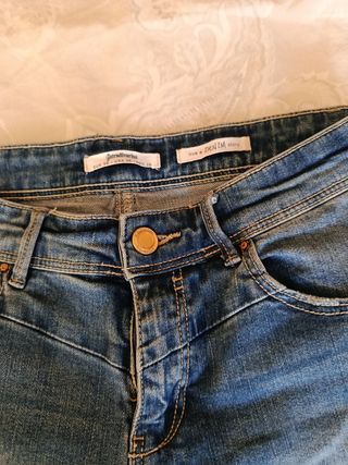 Shorts vaqueros Stradivarius