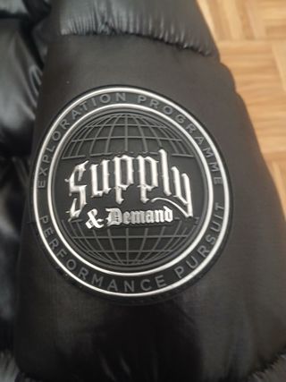 Chaqueta Supply & Demand negra - talla 18
