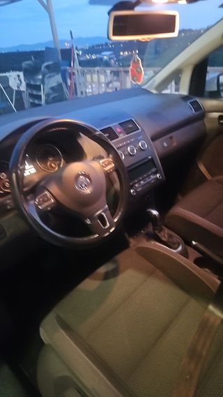Volkswagen Touran 2014