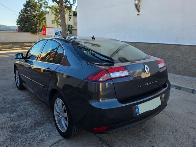 Renault Laguna 2012