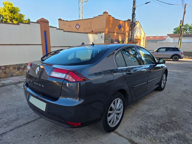 Renault Laguna 2012