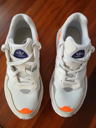 Adidas zapatillas deportivas - blancas y naranjas