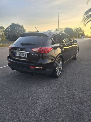 Infiniti EX30 2011