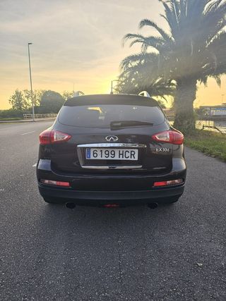 Infiniti EX30 2011