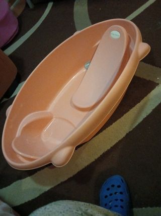Bañera portátil bebe usada unos días como nueva.