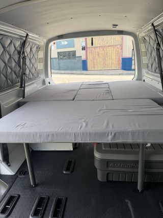 Volkswagen Transporter/Caravelle 2012