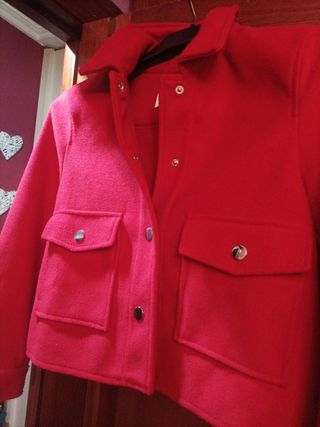 Cazadora roja entretiempo sin uso 