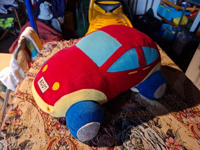 Peluche Coche Rojo - Juguete Infantil