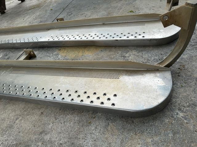 Estriberas Nissan Terrano II corto