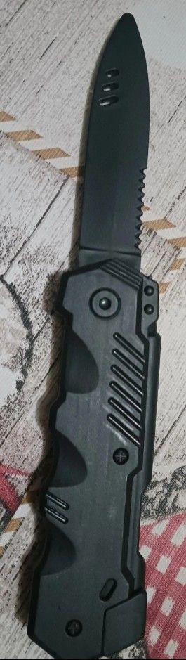 Coltello tattico nero FINTO per cosplay