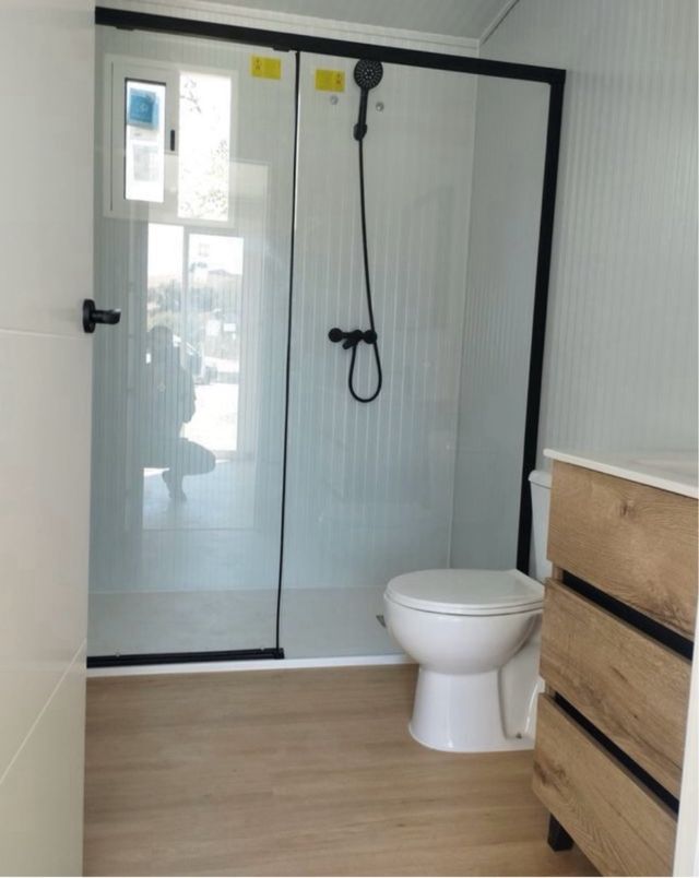 Casa prefabricada modular panel sanwich económica.