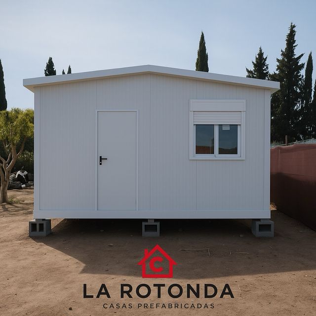 Casa prefabricada modular panel sanwich económica.