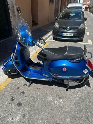Vespa GTS Sport Azul
