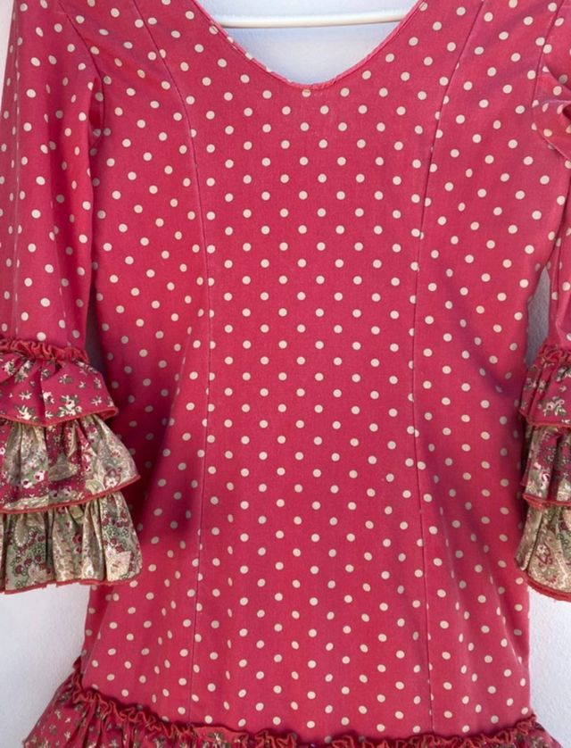 Traje Flamenca y Mantoncillo. Bajada de precio