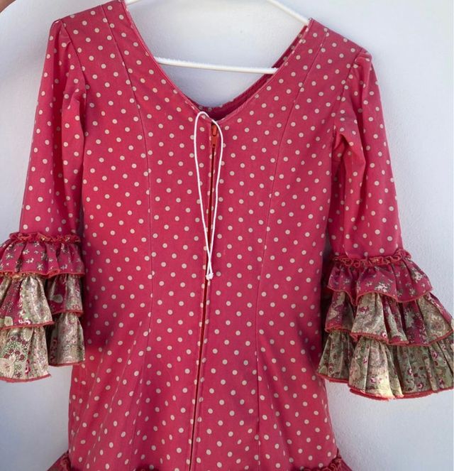 Traje Flamenca y Mantoncillo. Bajada de precio