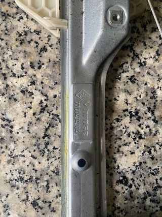 Elevalunas trasero Clio 2 