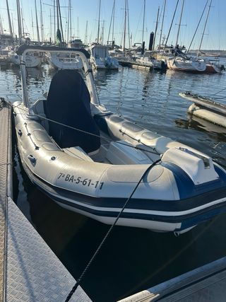 Zodiac Valiant: embarcación neumática