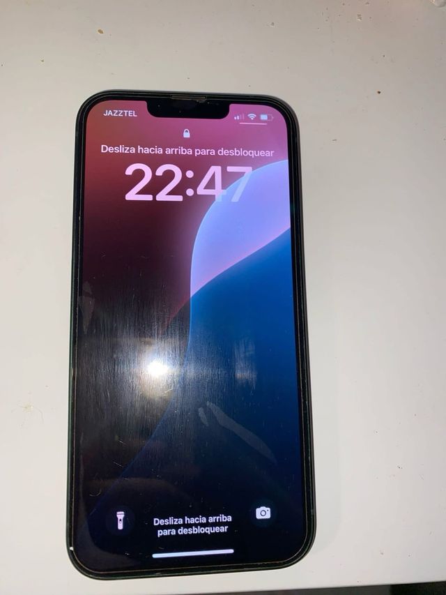 iPhone 13 Verde - Como Nuevo