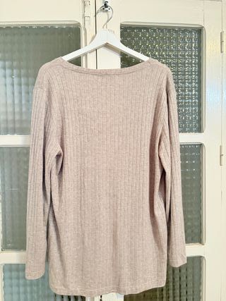 Blusa beige de manga larga