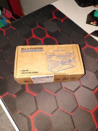 Radio Portátil STONEGO - Solar, Manivela, Batería