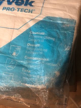 Mono blanco limpieza Prestige Galicia.