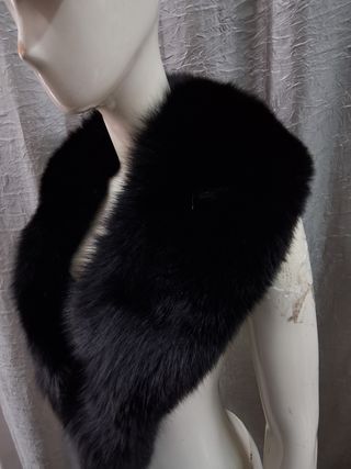 Stola collo pelliccia nera lussuosa
