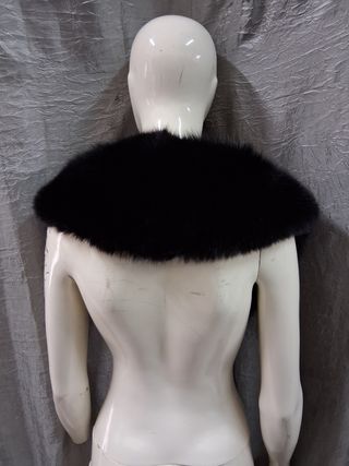 Stola collo pelliccia nera lussuosa