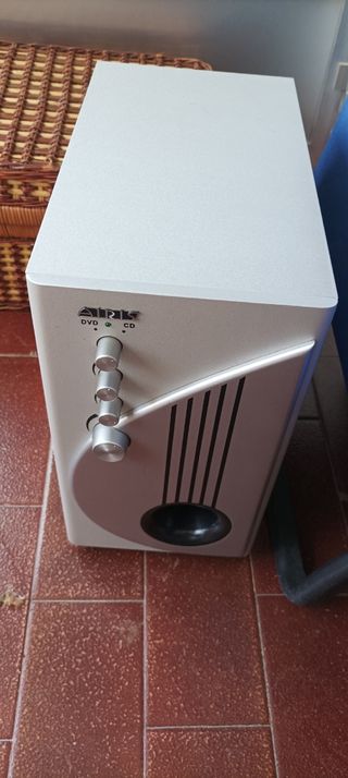 Subwoofer Airis - Altavoces 5.1