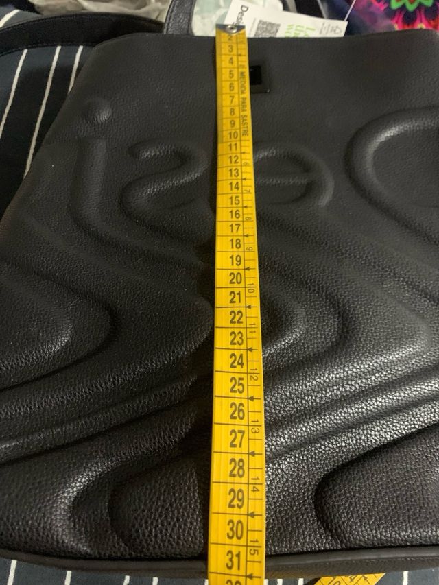 Mochila Desigual negra