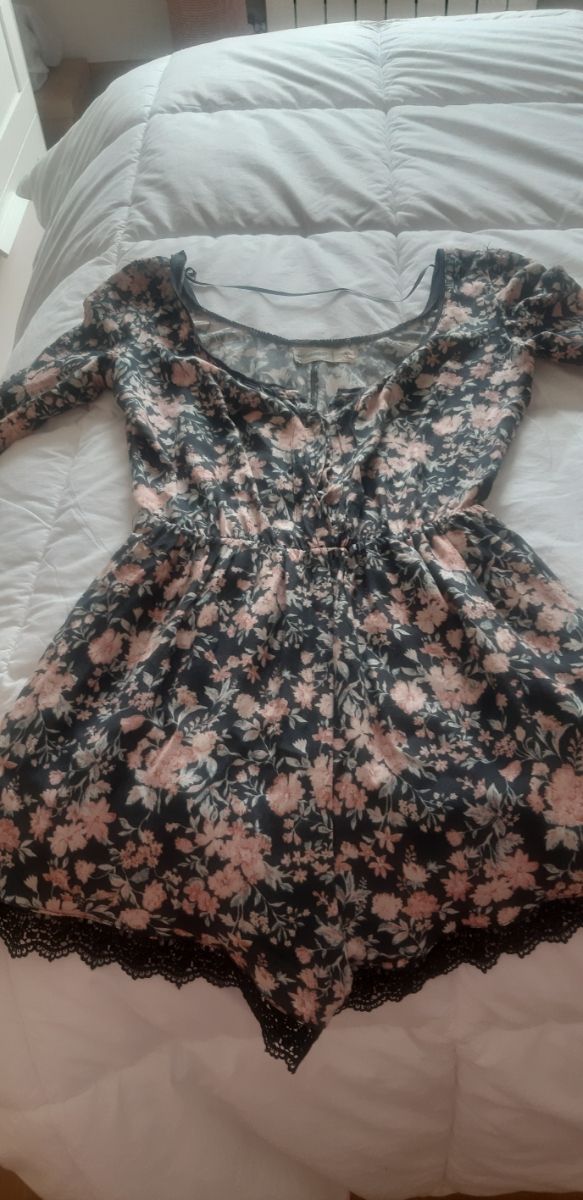 Vestido corto floral
