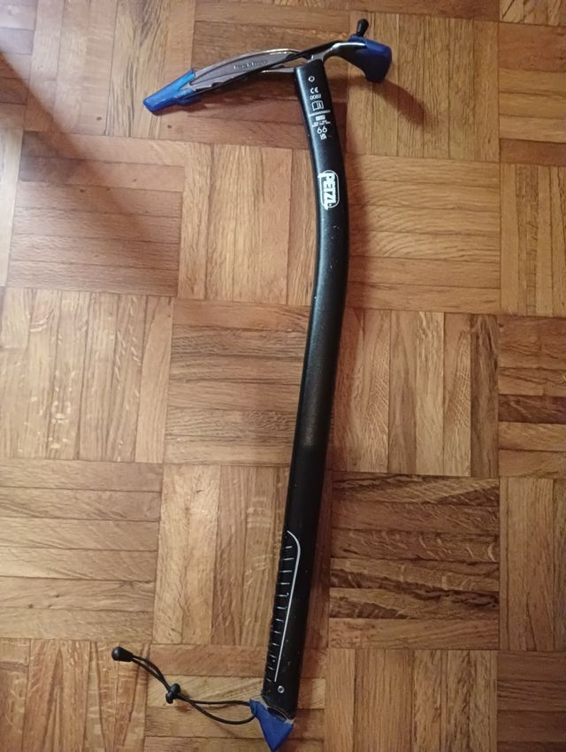 Piolet Petzl Summit - Negro