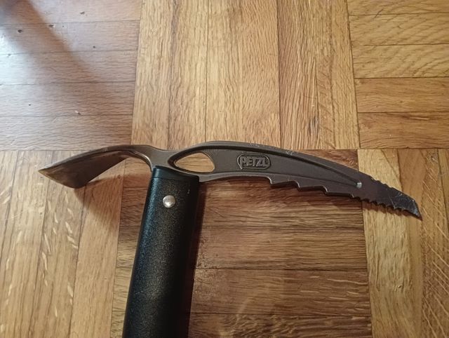 Piolet Petzl Summit - Negro