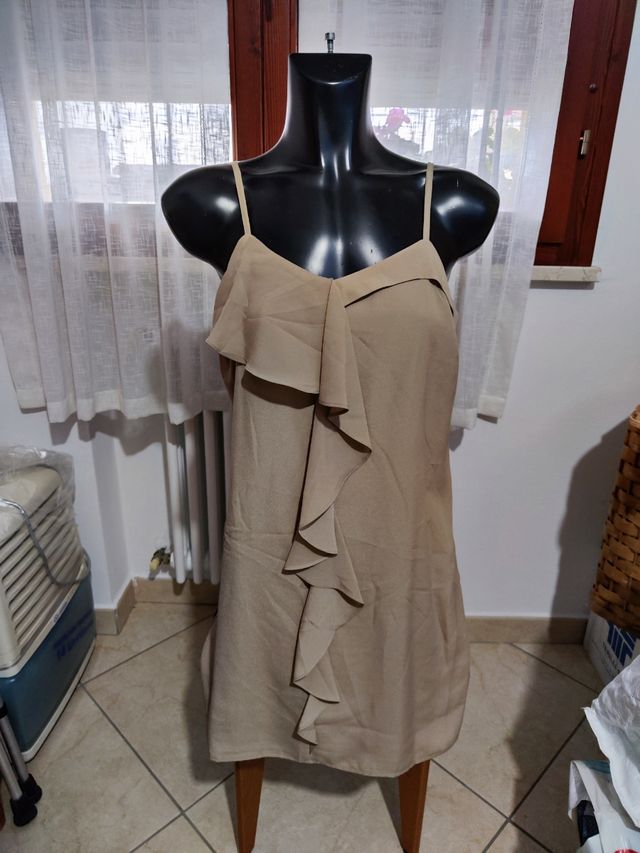 Vestito beige estivo
