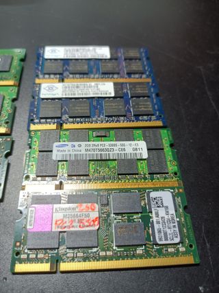 Lote 10x RAM portátil 4x1GB + 6x2GB PC2-5300/6400