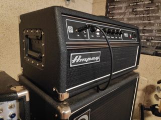 Ampeg SVT Full Stack