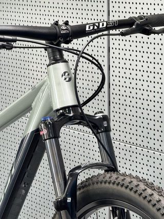 Bicicleta MTB Ghost Nirvana Tour SF gris negro