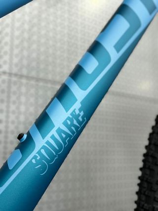 Bicicleta Ghost Square Cross Essential  2023