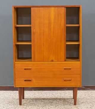 Alacena danesa vintage mid-century