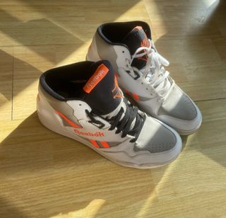 Reebok Classic - Zapatillas altas grises y blancas