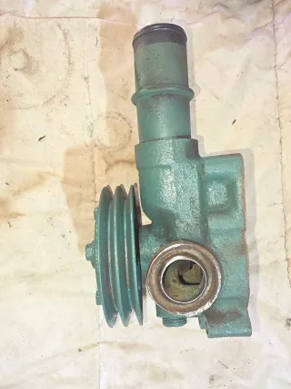 Bomba agua Volvo Penta
