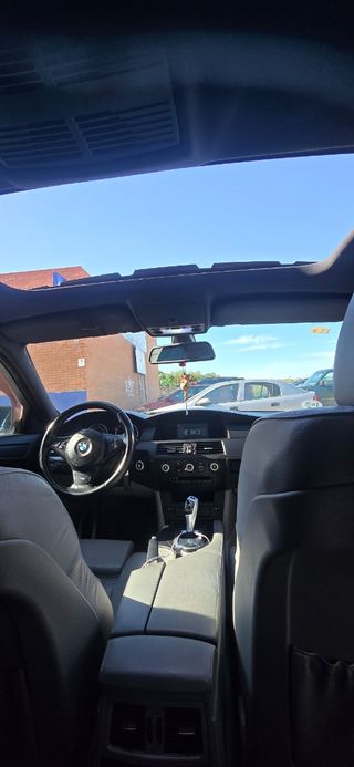 BMW Serie 5 2009 530d pack m