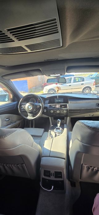 BMW Serie 5 2009 530d pack m