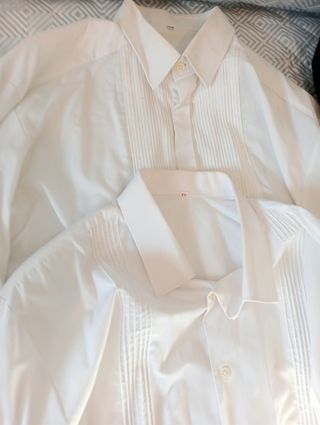 Traje corto chaqué 60, pantalones 52, camisa 43-44