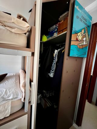 Litera juvenil + escritorio + armario + cajonera