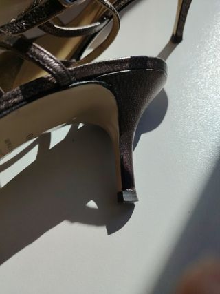 Sandalias Dansi doradas talla 40