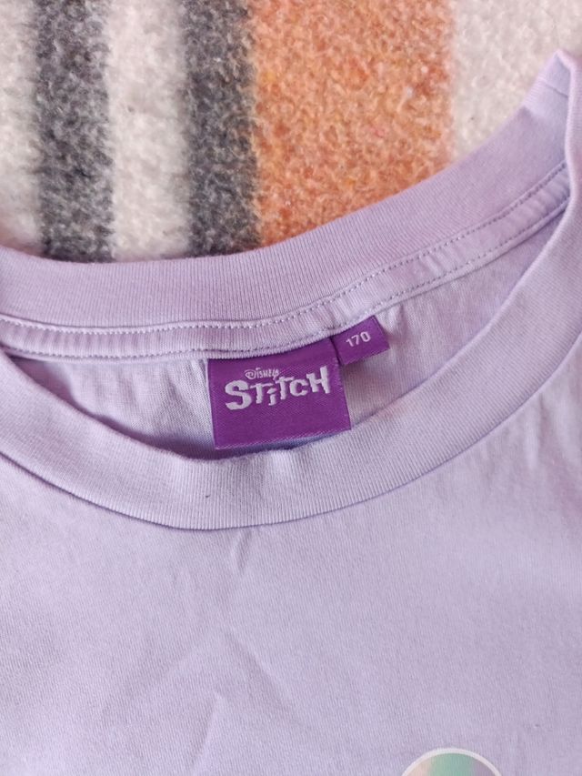 Camiseta Stitch morada